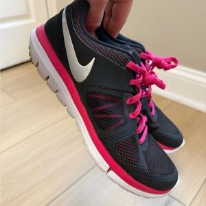 Women’s Nike Flex Run Running Shoes size 7